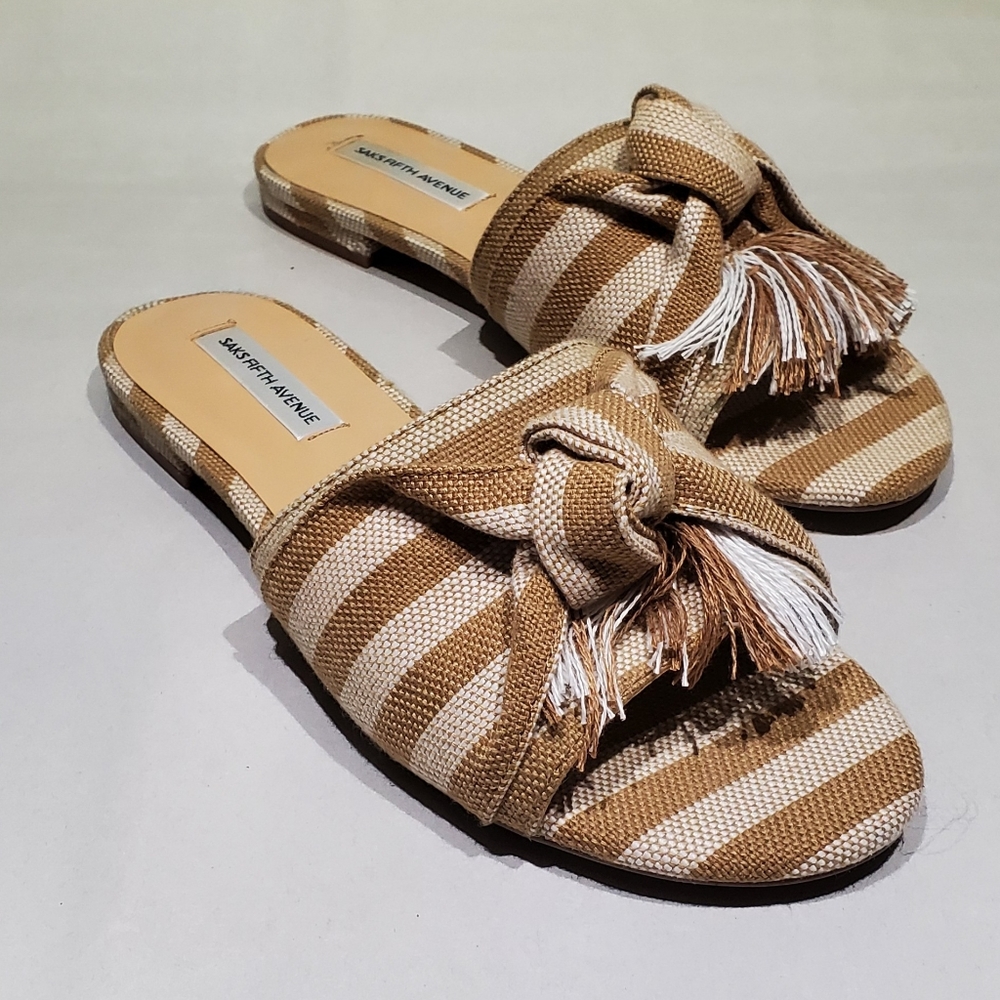 Saks Fifth Ave fabric espadrille cream and tan stripes, New, sz7 bow and tassel